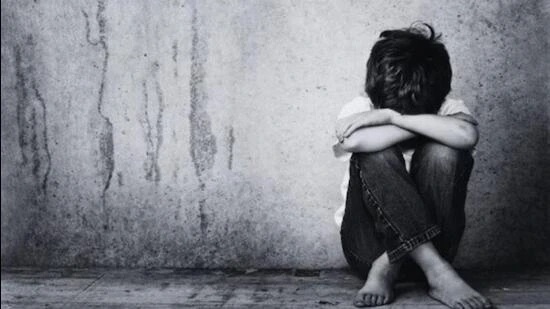 उत्तराखंड में बच्ची के साथ अपराध की प्रतीकात्मक तस्वीर