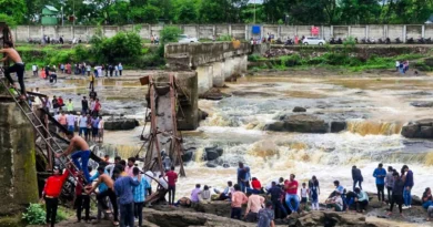 Indrayani River bridge collapse image